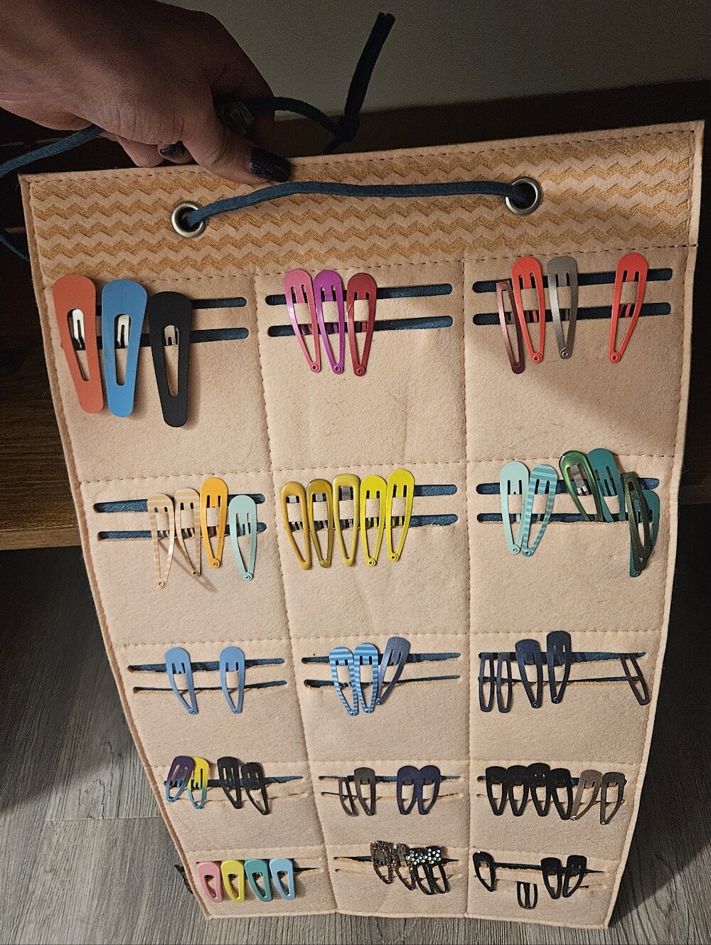 Hanging Hair Clip Holder Barrette Storage Hanger (Includes Most Clips)